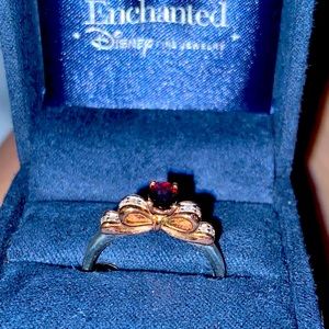 Disney Enchanted Ring Snow White size 8